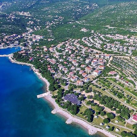 Apartmani Mira Klenovica Exteriör bild