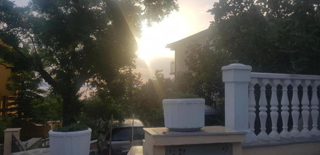 Apartmani Mira Klenovica Exteriör bild