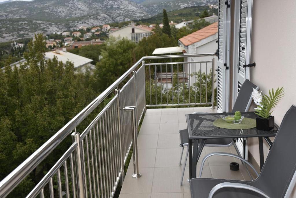 Apartmani Mira Klenovica Exteriör bild