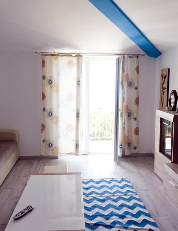 Apartmani Mira Klenovica Exteriör bild