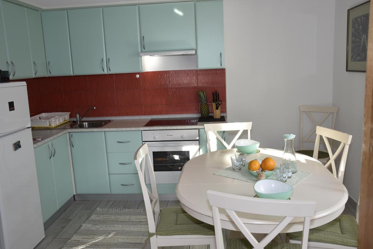Apartmani Mira Klenovica Exteriör bild