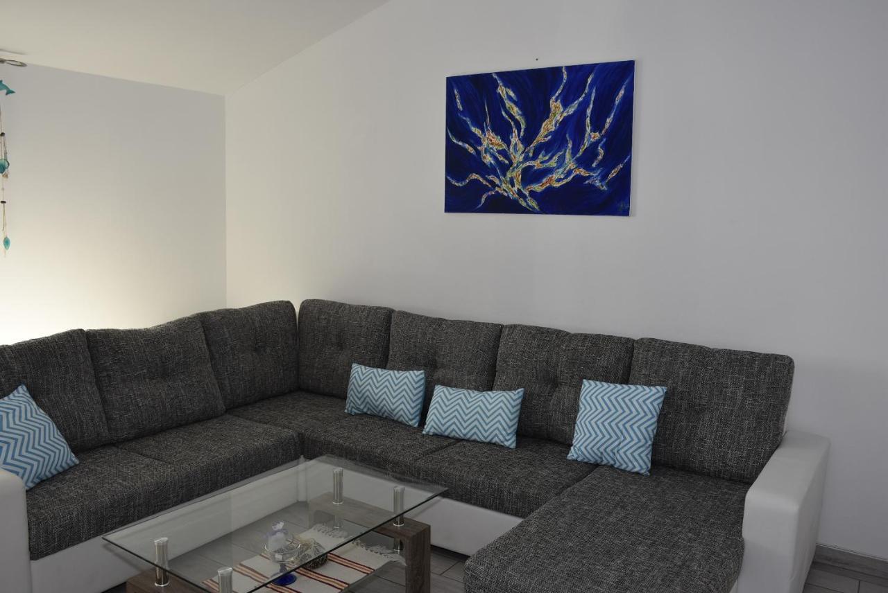 Apartmani Mira Klenovica Exteriör bild